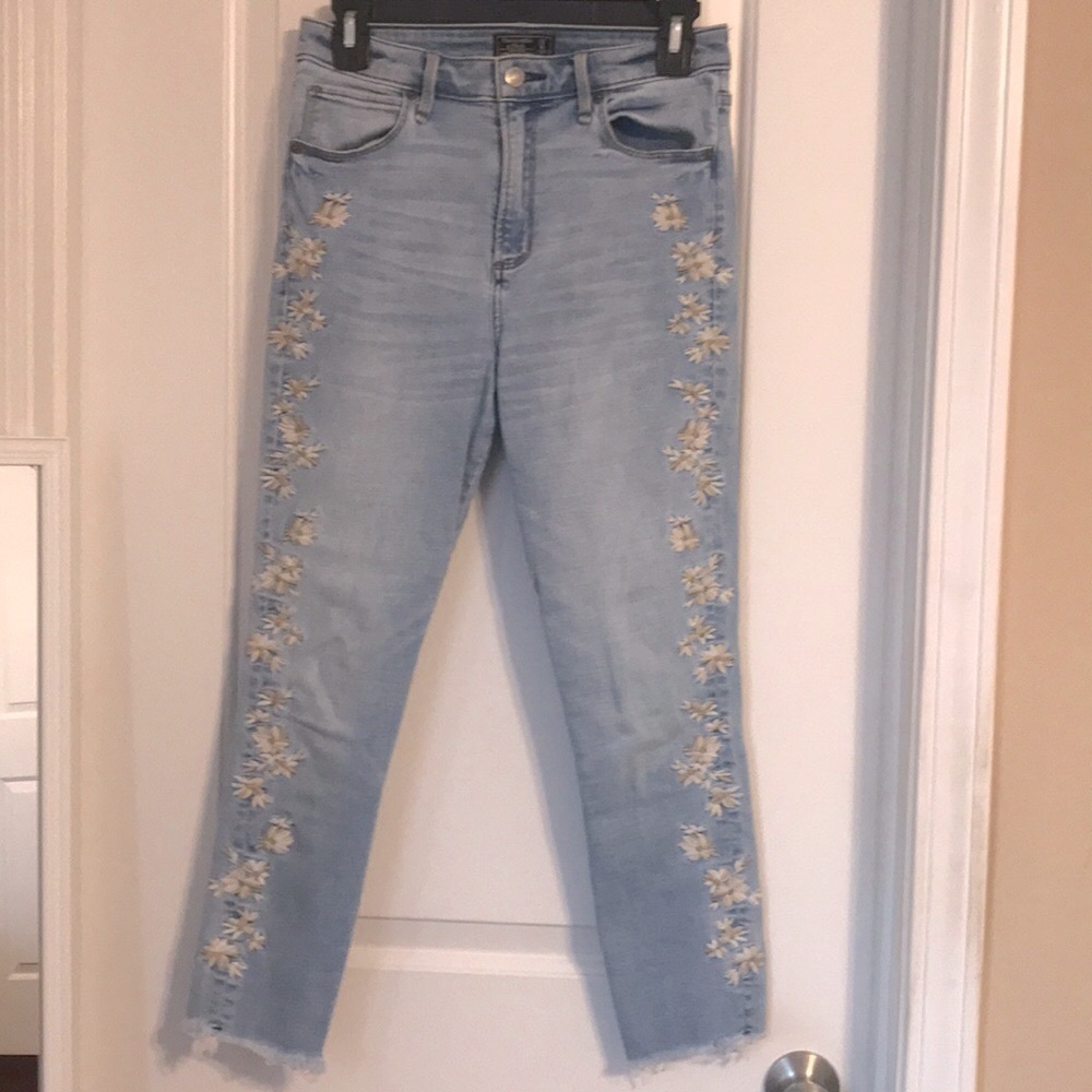 Abercrombie & Fitch Floral Light Washed Jeans